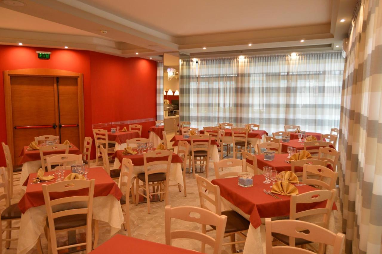 Hotel Dear Rimini Exterior photo