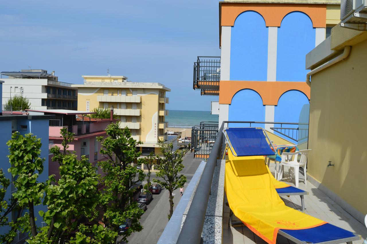 Hotel Dear Rimini Exterior photo