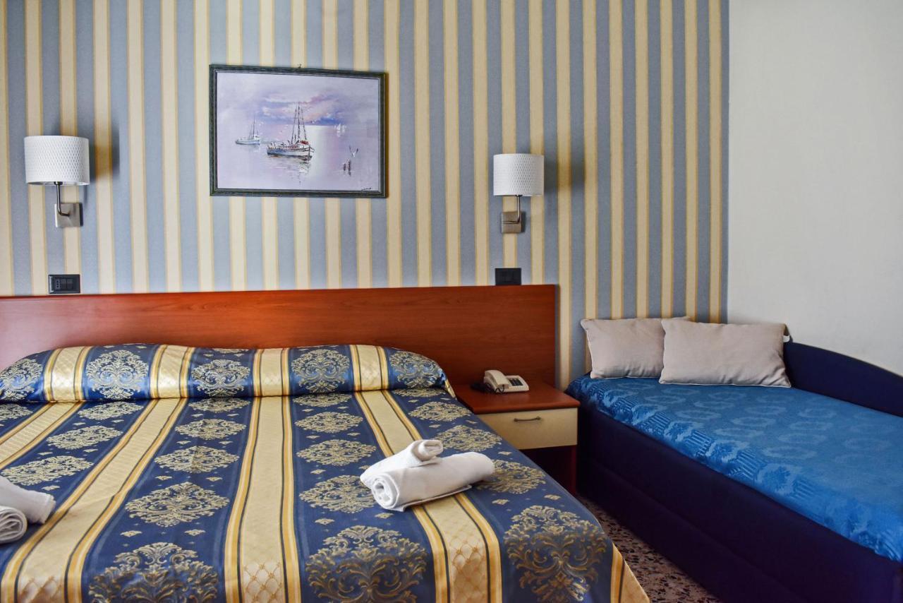 Hotel Dear Rimini Exterior photo